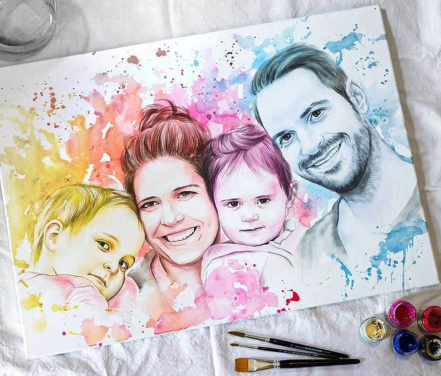 Handgemaltes Klecksportrait einer Familie in Akryl mit bunten Farbspritzern – individuelles Kunstwerk